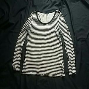 GAP long sleeved top